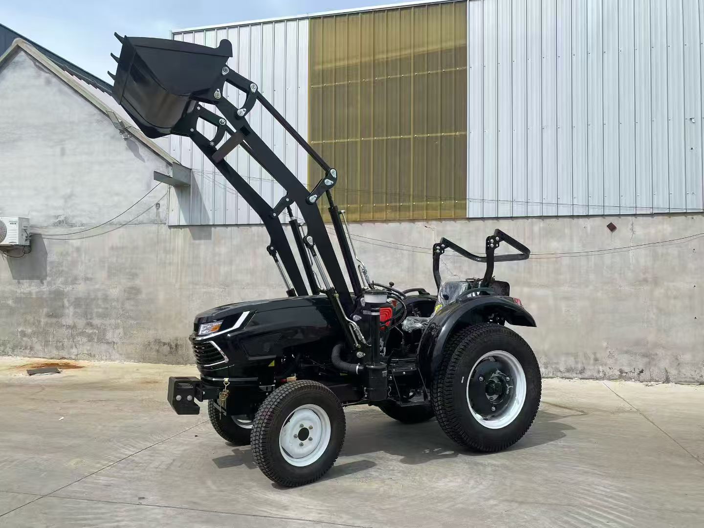 80HP 4WD Farm Tractor Professi - Agriculture Farming Professional recension och pris